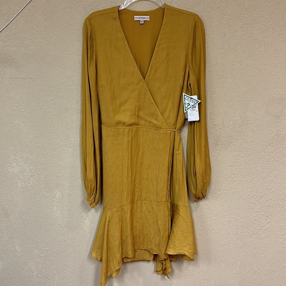 GUESS NWT Hanna Asymmetrical wrap Dress Golden Chartreuse size M - Picture 3 of 10